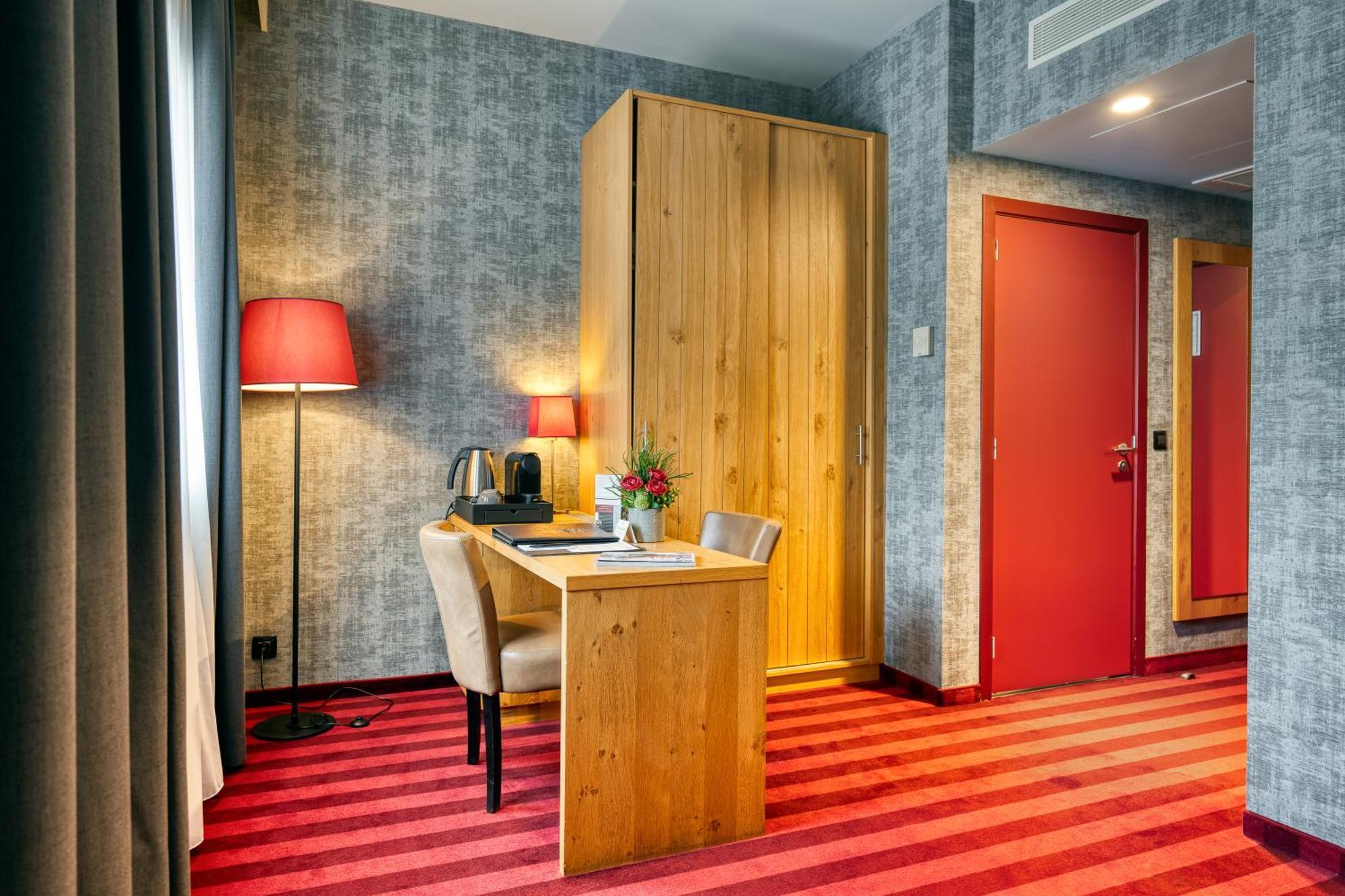 Hotel Verviers Van Der Valk Ngoại thất bức ảnh