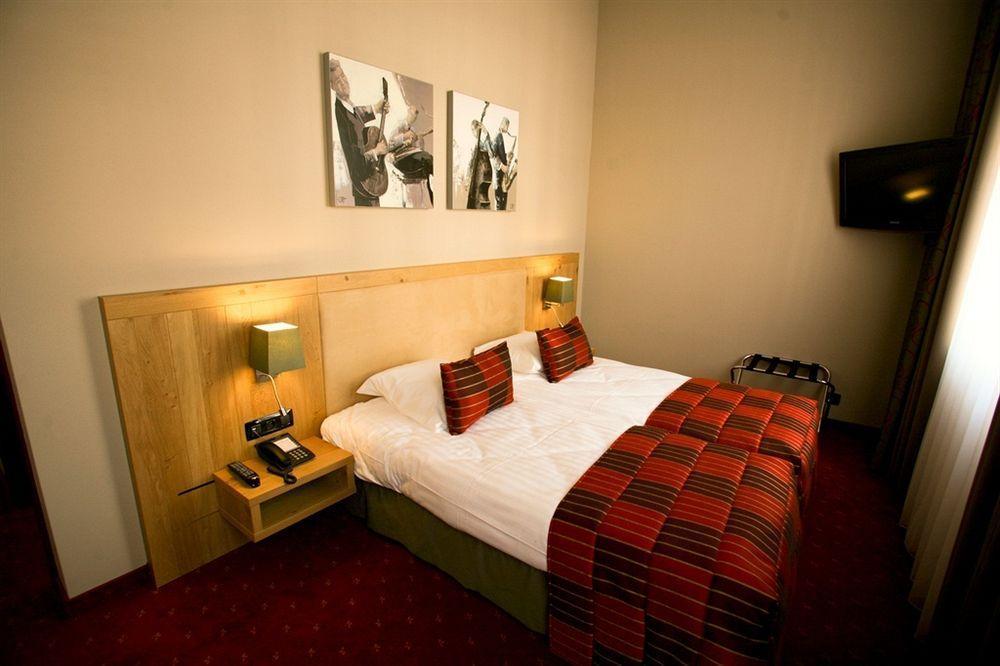 Hotel Verviers Van Der Valk Ngoại thất bức ảnh